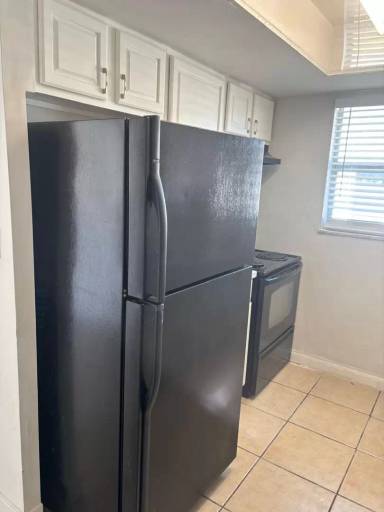 Main picture of 1875 40th Ave