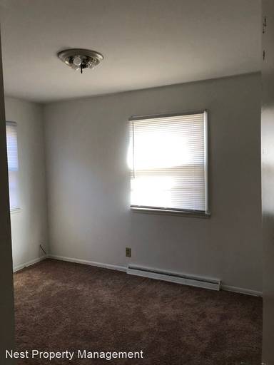 Main picture of 608 1/2 4th Ave