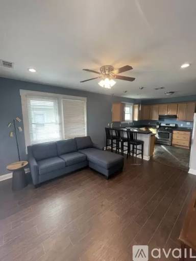 Main picture of 5526 Woodlawn Pl