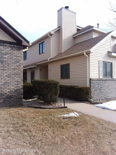 Main picture of 3027 W Capital Ave
