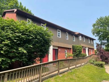 Main picture of 715 W College Ave