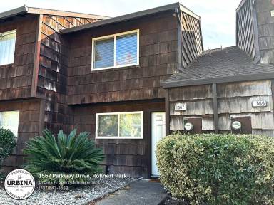 Main picture of 1567 Parkway Dr