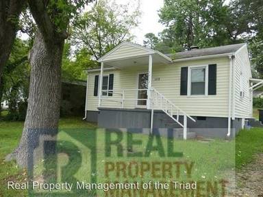 Main picture of 4416 Trinity Ave