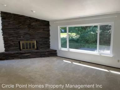 Main picture of 300 222nd Pl SE