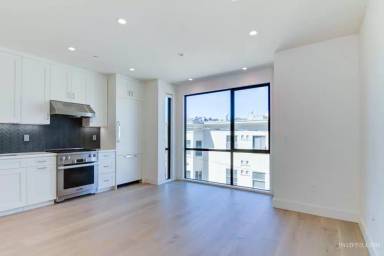 Main picture of 202 18th Ave