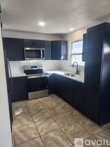 Main picture of 2825 Willow Ave
