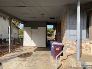 Main picture of 2701 Utica St