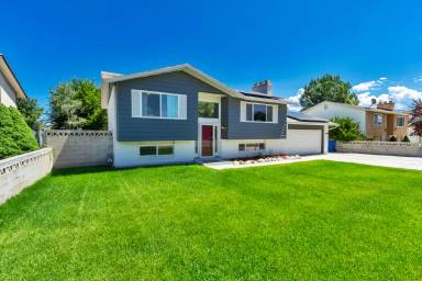 Main picture of 3058 W Don Francisco Dr