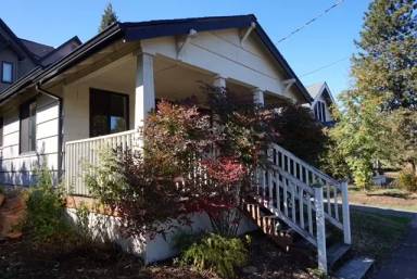 Main picture of 6525 N Maryland Ave