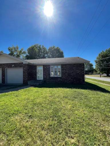 Main picture of 1410 E Camino Alto St
