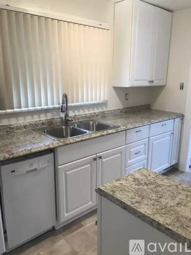 Main picture of 6644 Elgin St