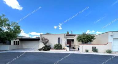 Main picture of 1522 E Solano Dr