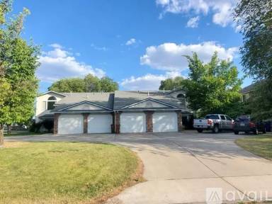 Main picture of 2326 E South Riverton Ave