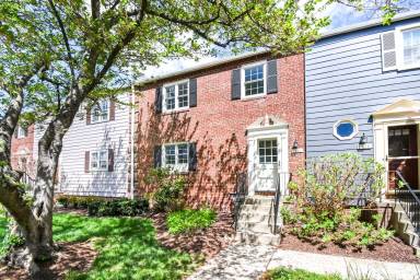 Main picture of 6681 Hillandale Rd