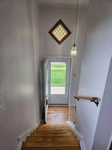Main picture of 17 W Balbach Ave