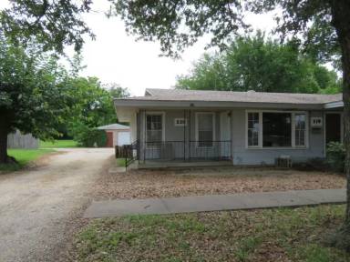 Main picture of 220 N Bonnie Brae St