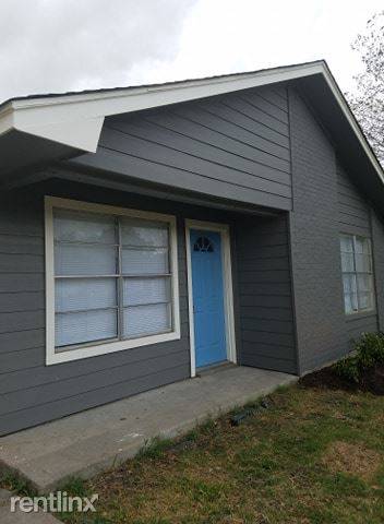 Main picture of 1118 Bittle Ln