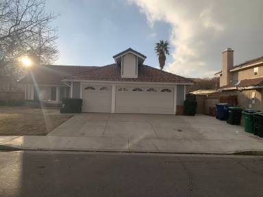 Main picture of 39709 Dover Dr