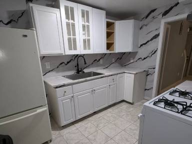 Main picture of 31 Lardner Ct