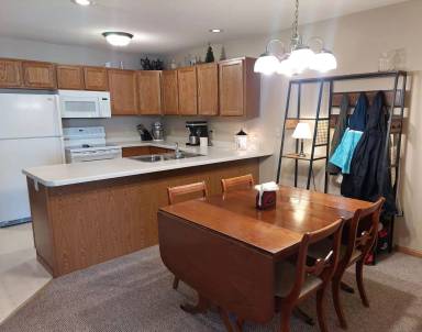 Main picture of 1154 W Hamilton Ave