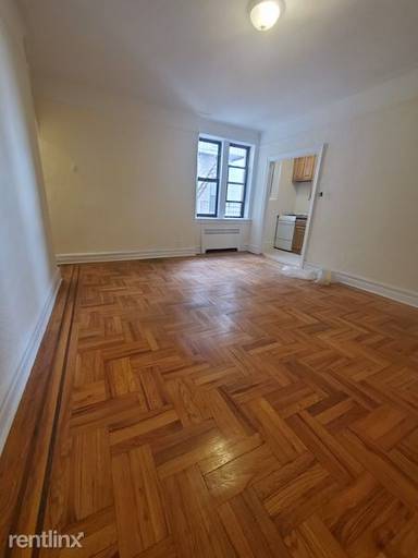 Main picture of 8760 113th St