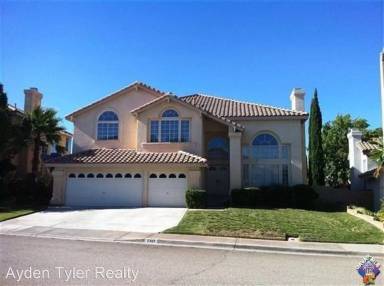 Main picture of 3307 Genoa Pl