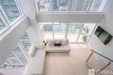 Main picture of Brickell on the River North