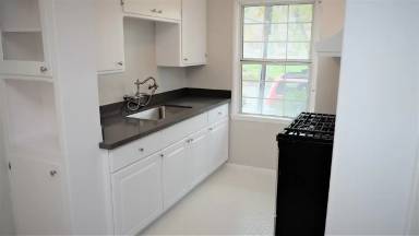 Main picture of 14223 Sherman Way