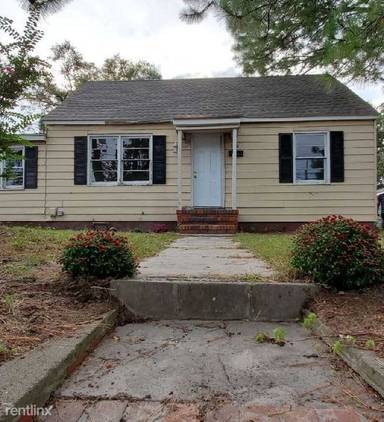 Main picture of 810 S 16th St