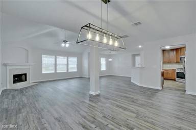 Main picture of 746 Adler Falls Ln