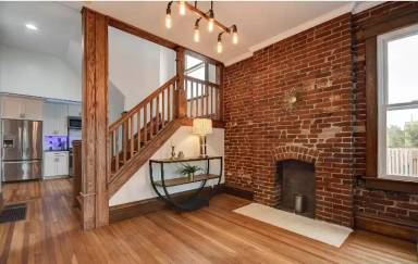 Main picture of 1460 Eastwood Ave