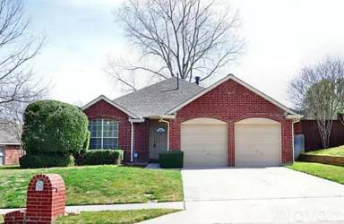 Main picture of 2081 Amherst Dr