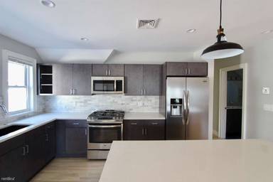 Main picture of 24 Tower St