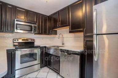 Main picture of 745 Thomas Dr