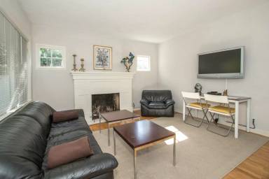Main picture of 960 Hutchinson Ave