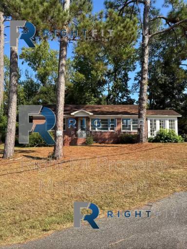 Main picture of 4383 Wilson St