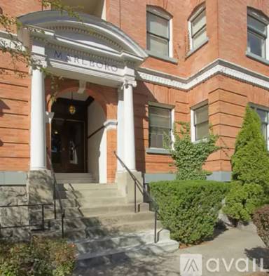 Main picture of 180 S Cannon St