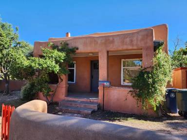 Main picture of 142 E Santa Fe Ave