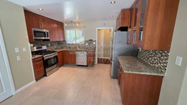Main picture of 1726 Vallejo St