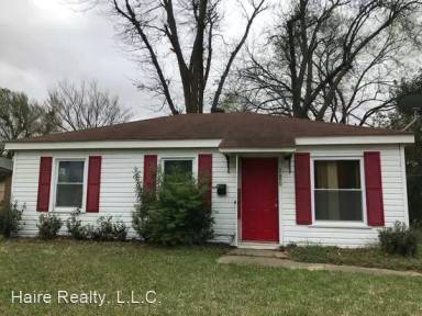 Main picture of 2690 Tulip St