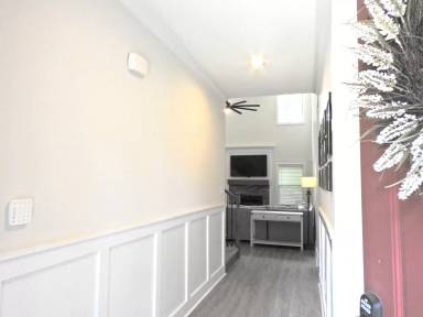 Main picture of 349 Fantasy Ln