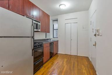 Main picture of 358 W 45th St