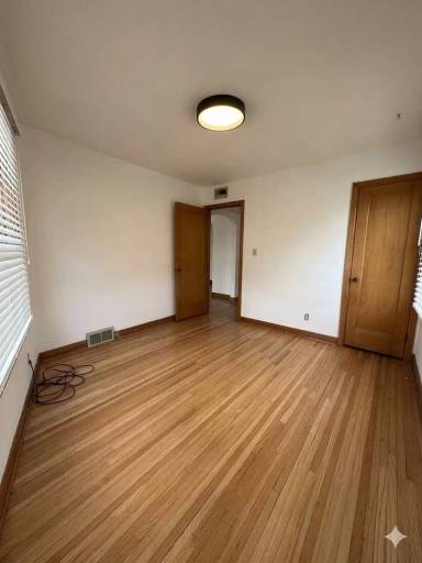 Main picture of 6100 W Lisbon Ave