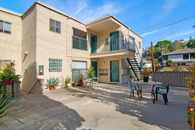 Main picture of 3375 Reynard Way