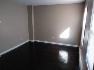 Main picture of 7 Maple Ave