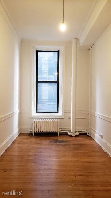 Main picture of 410 S Michigan Ave Apartments