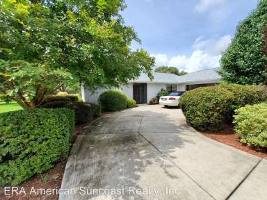 Main picture of 90 E Falconry Ct