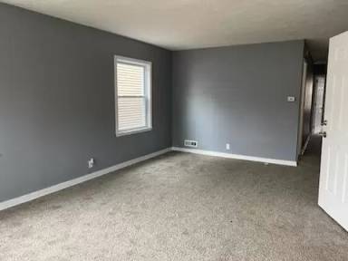 Main picture of 726 W Lapeer St