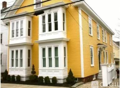 Main picture of 44 Dennett St