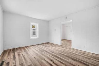 Main picture of 1614 W 18th St